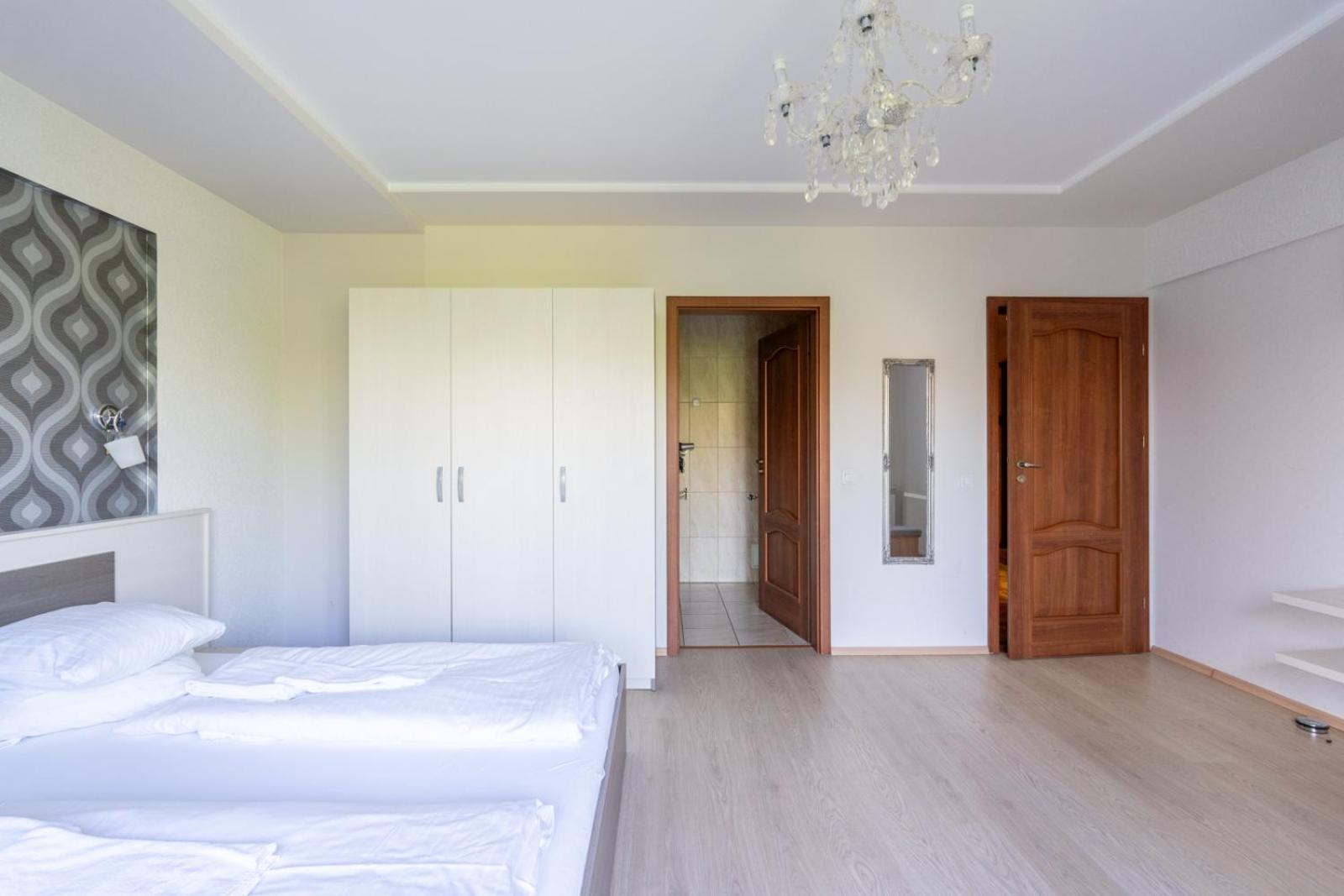 Farawayhomes Aparthotel Near Vienna Airport - Anytime Self Check-In Bruck an der Leitha Extérieur photo