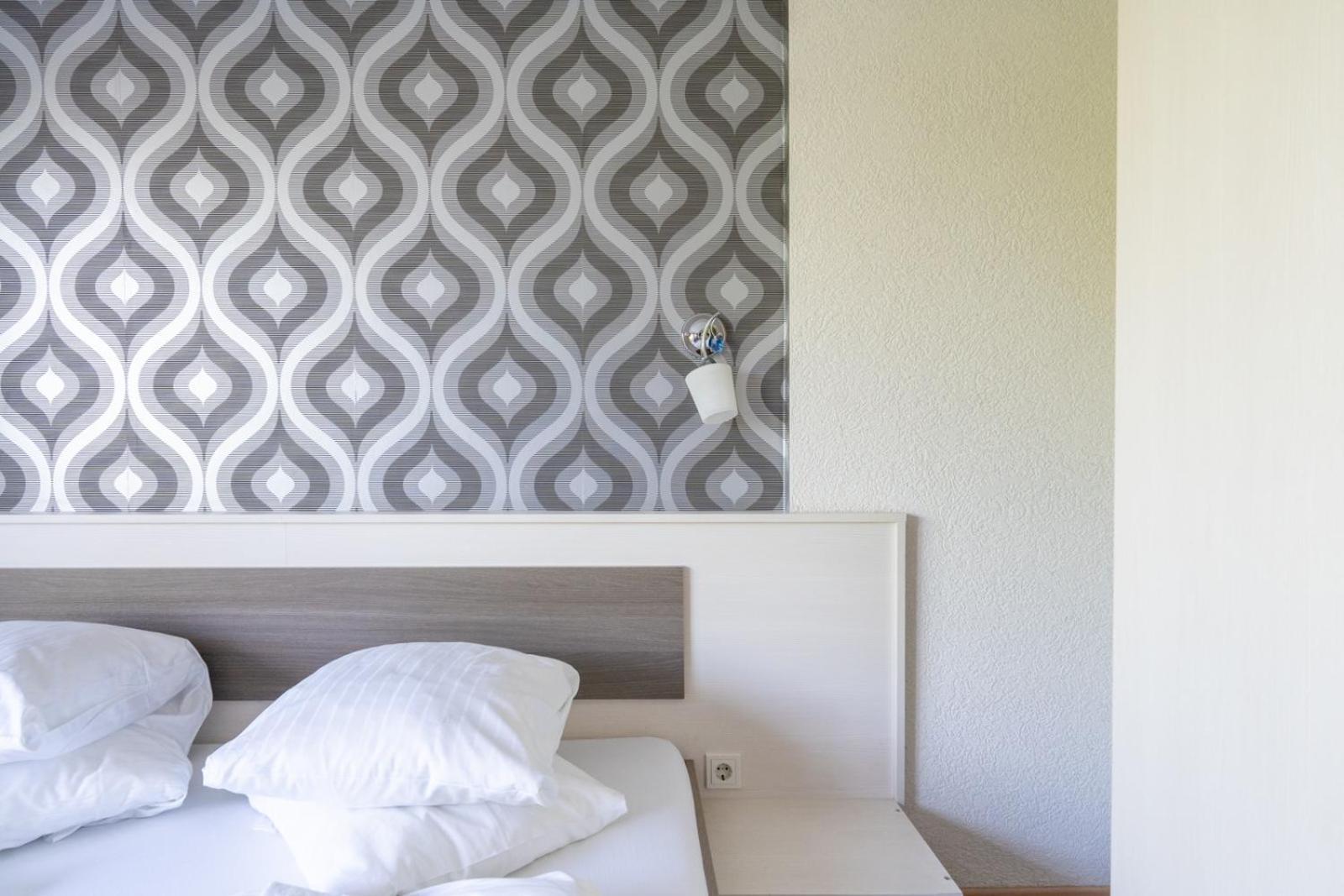 Farawayhomes Aparthotel Near Vienna Airport - Anytime Self Check-In Bruck an der Leitha Extérieur photo