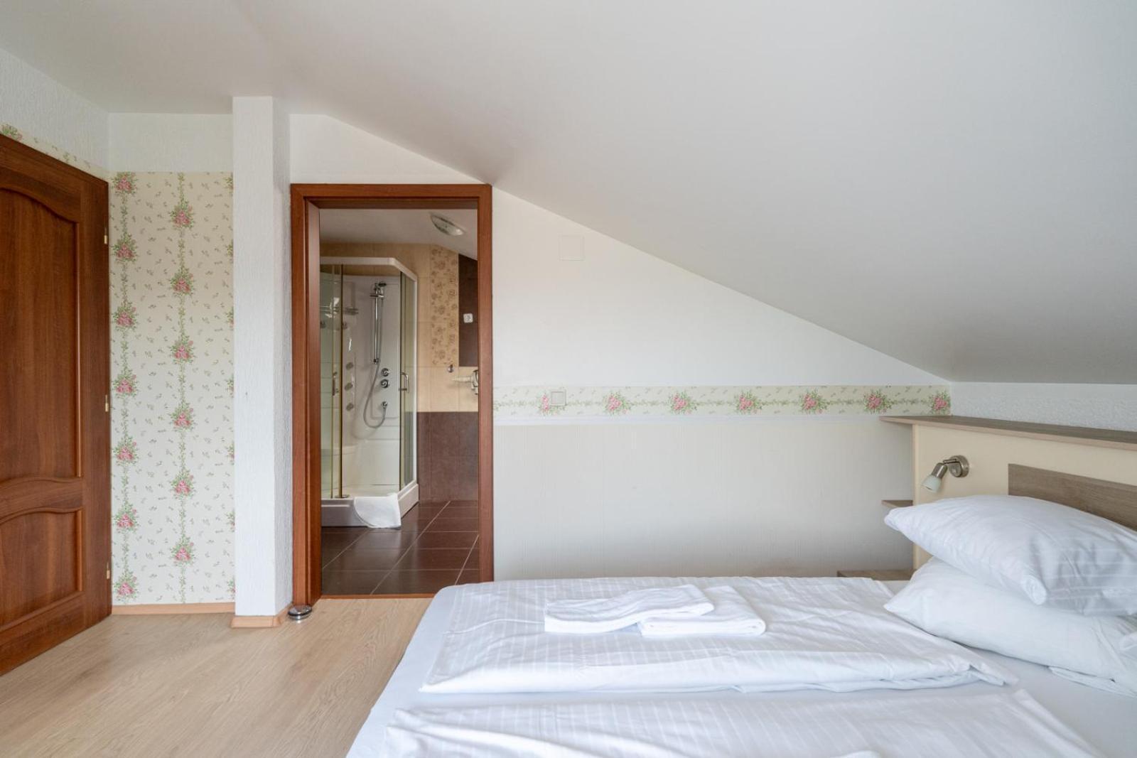 Farawayhomes Aparthotel Near Vienna Airport - Anytime Self Check-In Bruck an der Leitha Extérieur photo